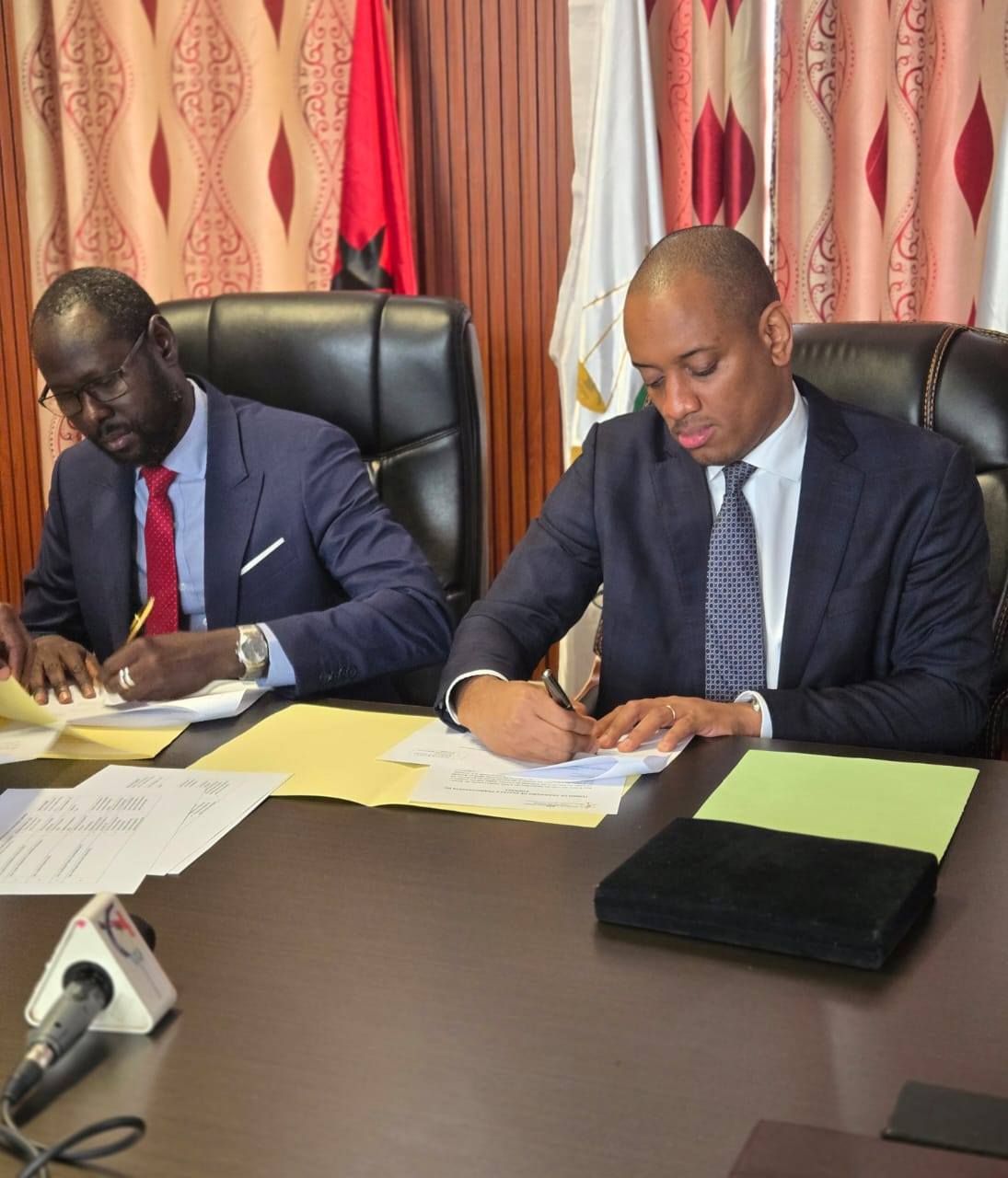 <p>
	O NOVO PRESIDENTE DO TRIBUNAL DE CONTAS DA GUIN&Eacute;-BISSAU ENTRA EM FUN&Ccedil;&Otilde;ES</p>
